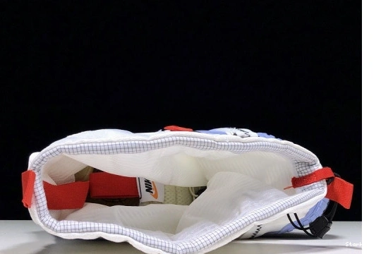 Yard Sachs' AH7767-101 - Mars Overshoe Nike 'Tom 1002